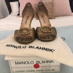 Manolo Blahnik Sedaraby gold d'orsay heels 36.5